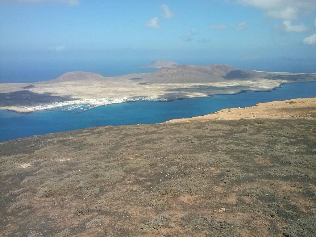 Odamar de Orzola Buitenkant foto